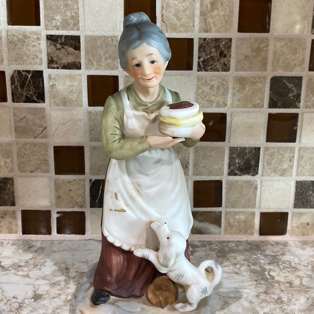 Homco Grandmother and pup figurine